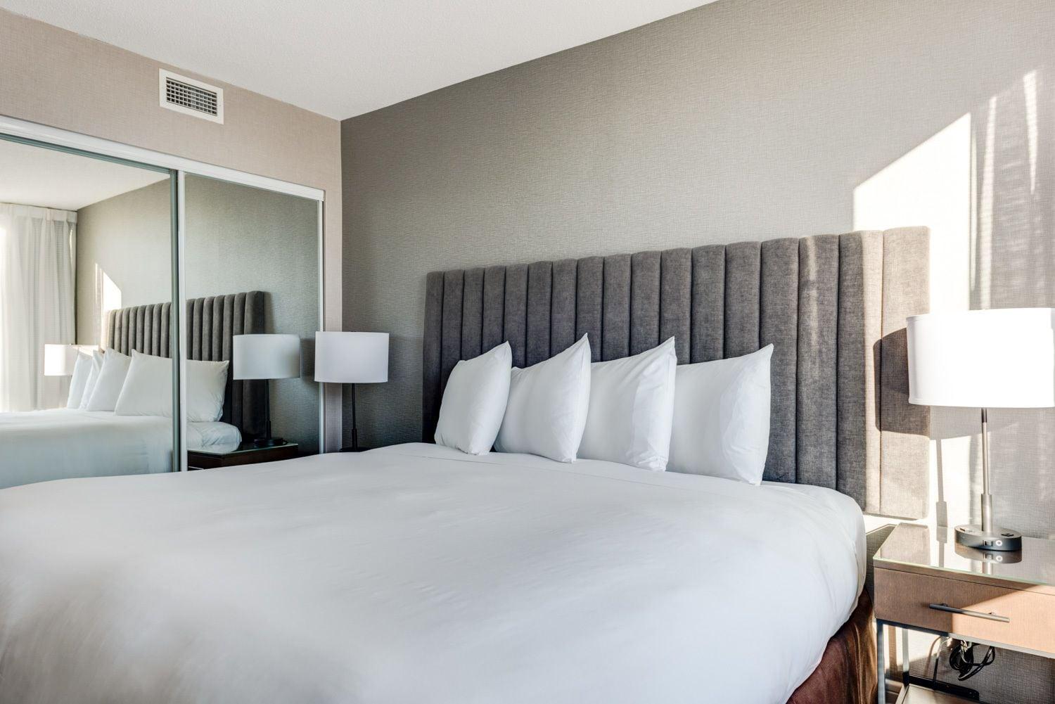 Carmana Hotel & Suites Ванкувер Екстер'єр фото