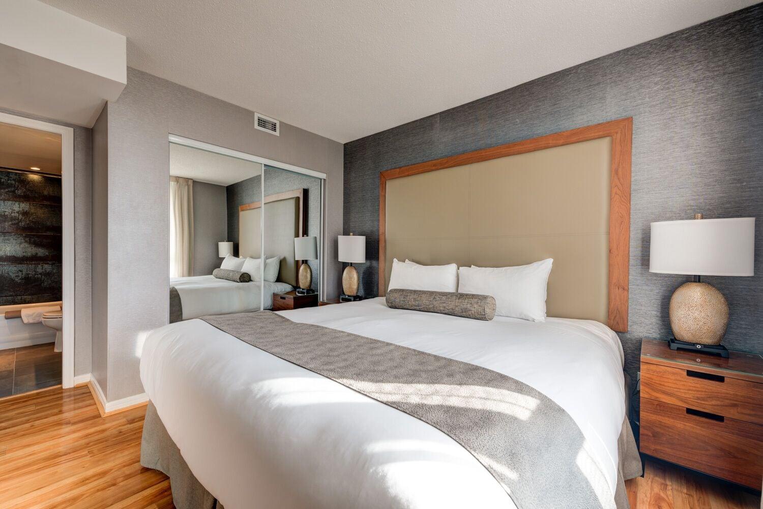 Carmana Hotel & Suites Ванкувер Екстер'єр фото