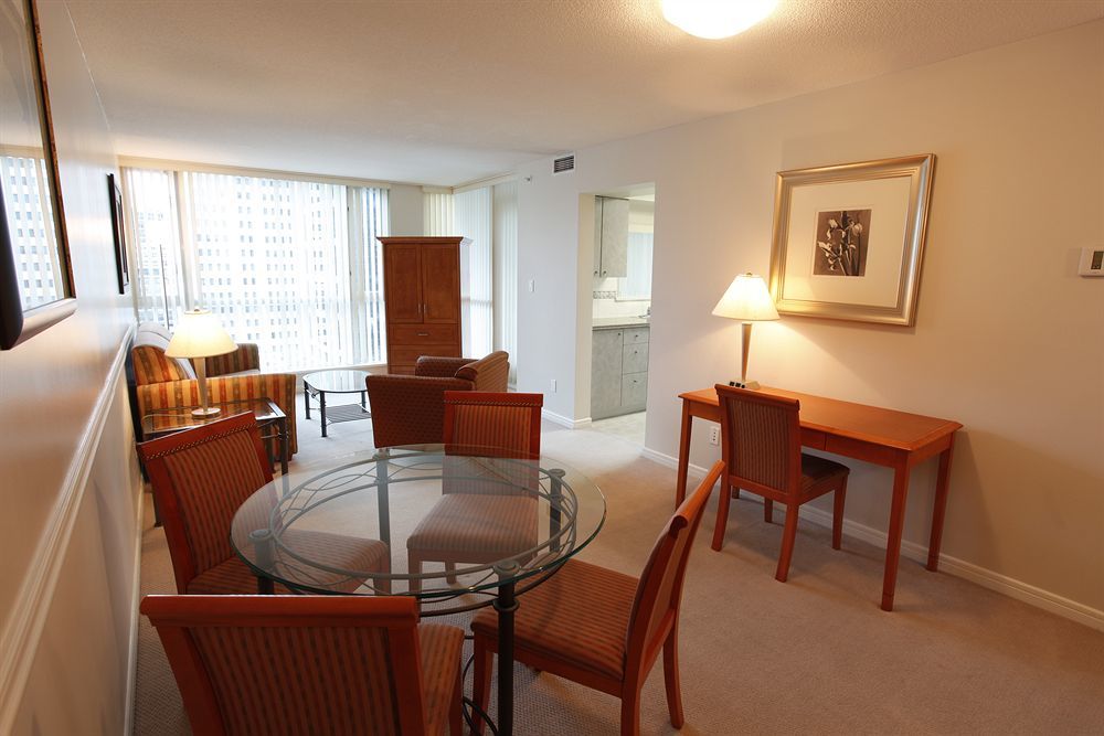 Carmana Hotel & Suites Ванкувер Екстер'єр фото